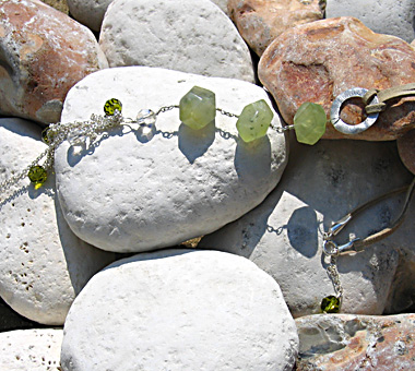 Sterling silver necklace on suede with tormalinated quartz and swarovski crystals